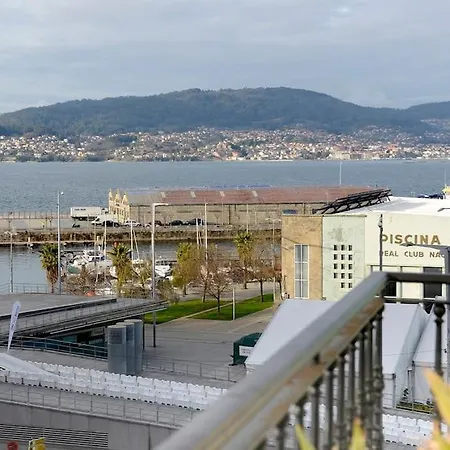 Bonito Piso Con Vistas, Centrico, Acogedor Vigo