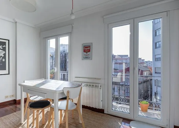 Bonito Piso Con Vistas, Centrico, Acogedor Apartmán Vigo